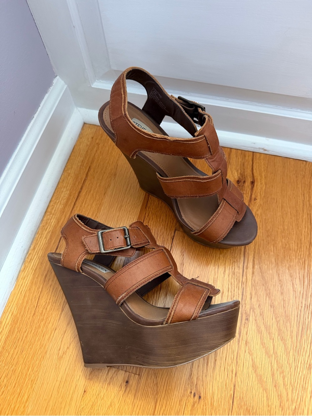 Steve Madden Tan Multi-Strap Wedge “Wanted” Wedge Platform Sandals Size 7.5